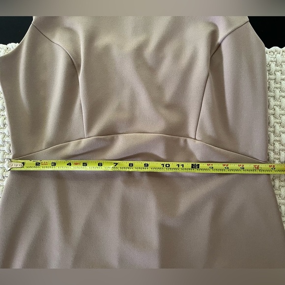 NWOT Express Crew Neck Cap Sleeve Back Zipper Midi Sheath Dress - Picture 4 of 6